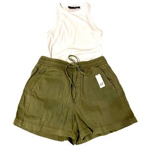 Gap Cotton Chino Shorts. NWT XS
